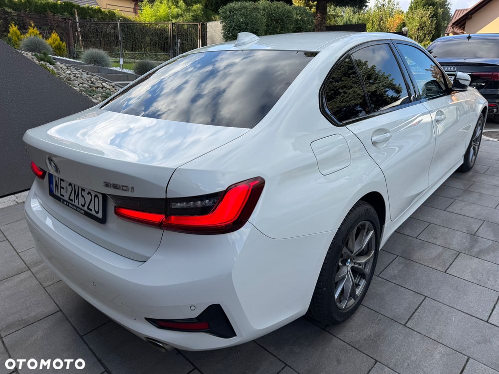 BMW Seria 3 320i xDrive Advantage sport - 5