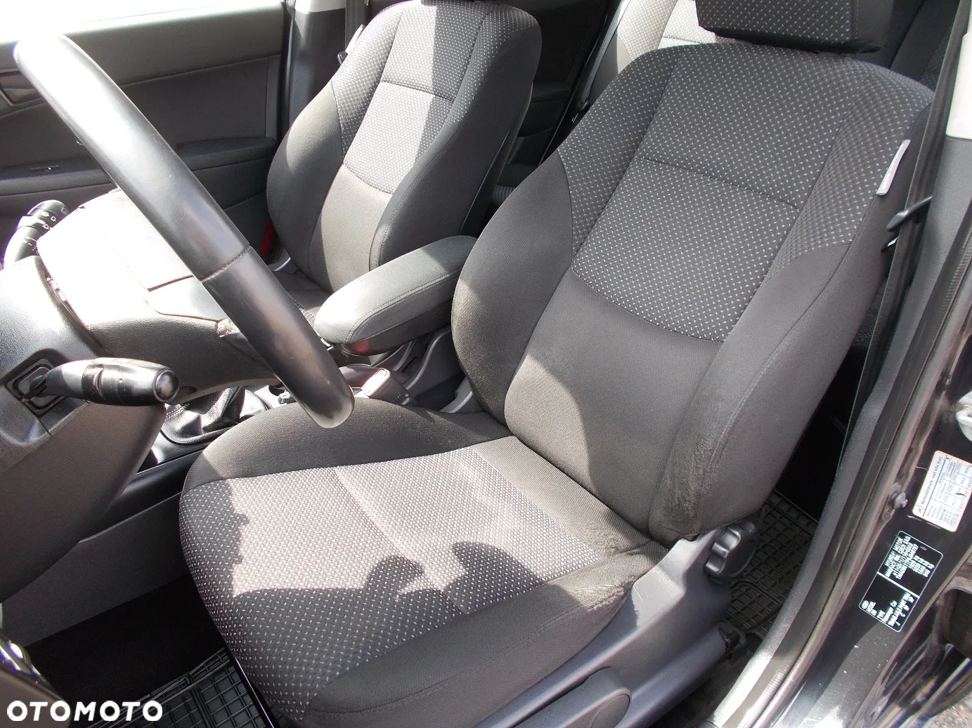 Hyundai i30 1.6 CRDi Classic + - 21