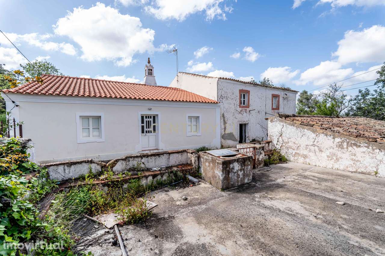 Propriedade com 2 moradias tradicionais e terrenos a venda em Paderne, - Grande imagem: 4/44