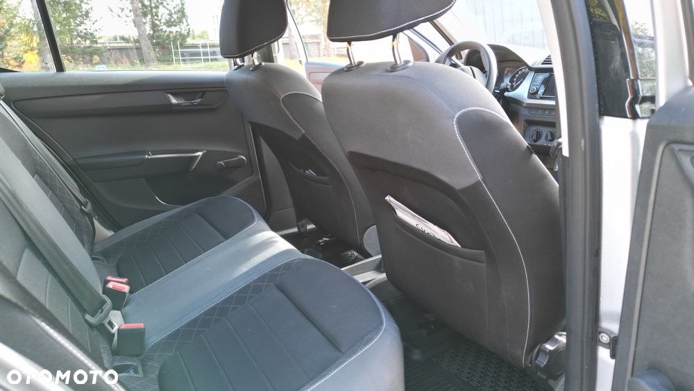 Skoda Fabia - 10