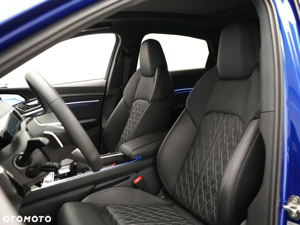 Audi SQ8 e-tron - 18