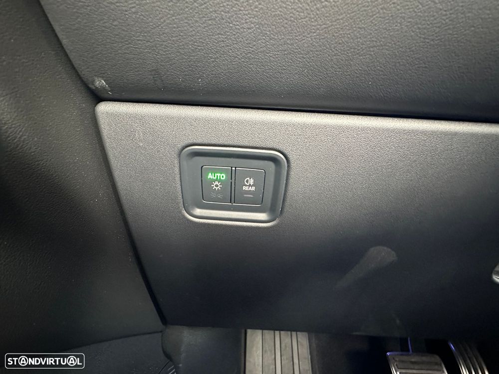 Porsche Macan Standard - 21