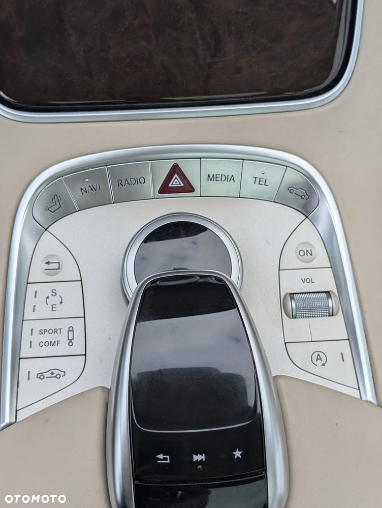Mercedes-Benz Klasa S 350 d 4-Matic L 9G-TRONIC - 25