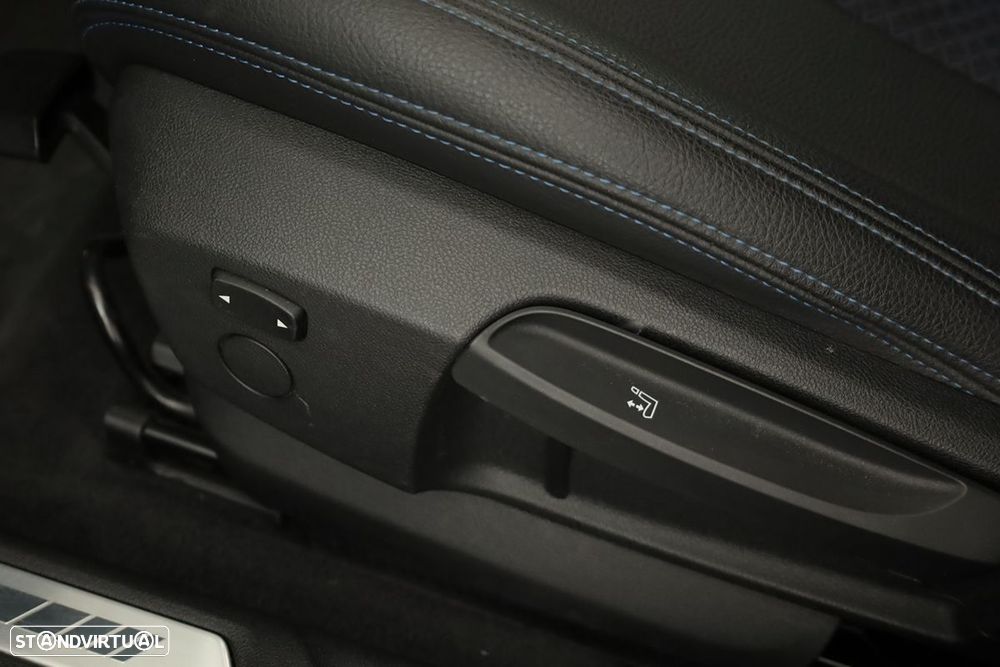 BMW 116 d Pack Desportivo M Auto - 21