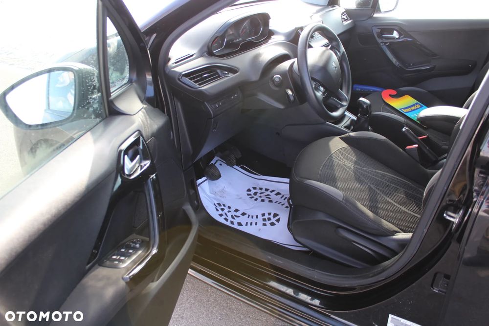 Peugeot 208 1.4 HDi Access - 10