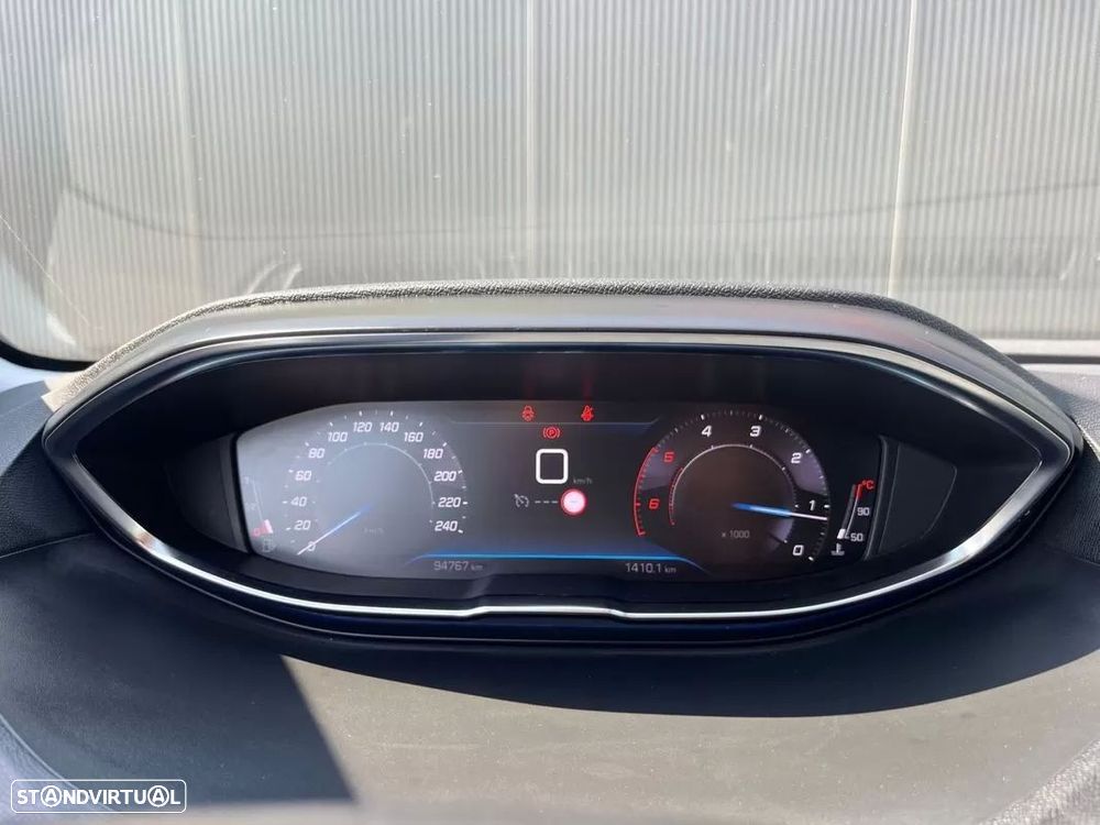 Peugeot 3008 1.5 BlueHDi Active - 15