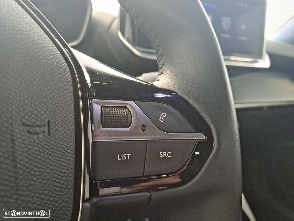 Peugeot 2008 1.2 PureTech Active - 17
