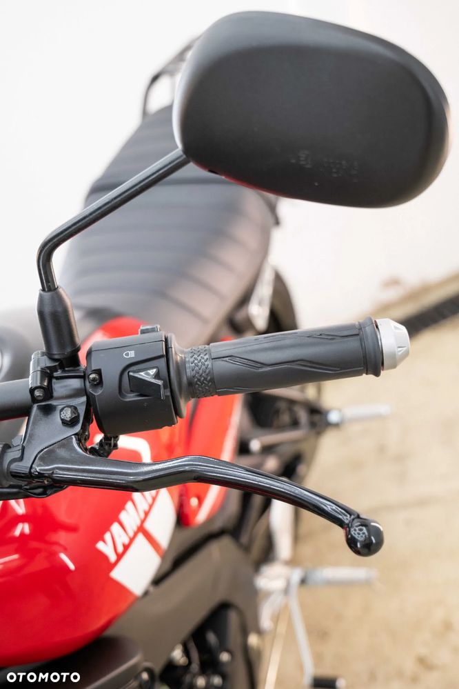 Yamaha XSR - 28
