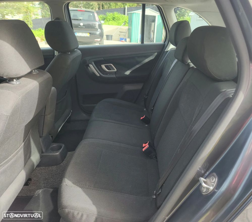 Skoda Fabia Break 1.2 Sport - 11