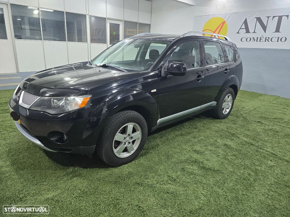 Mitsubishi Outlander 2.0 DI-D Instyle 4WD - 1