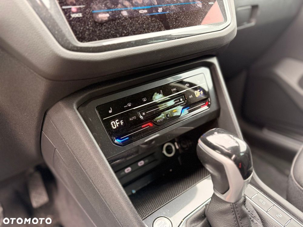 Volkswagen Tiguan 2.0 TSI 4Mot Elegance DSG - 23