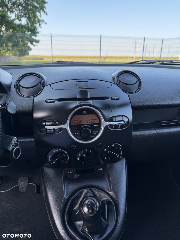 Mazda 2 - 19