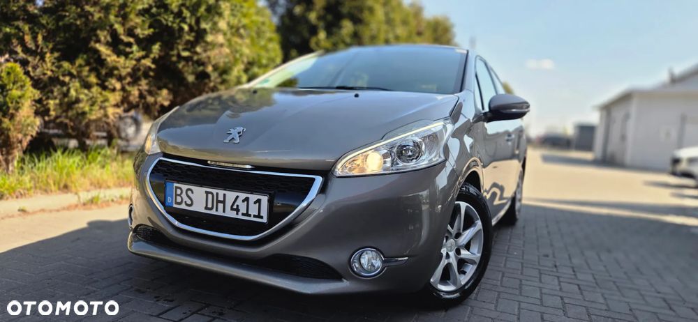 Peugeot 208 - 2