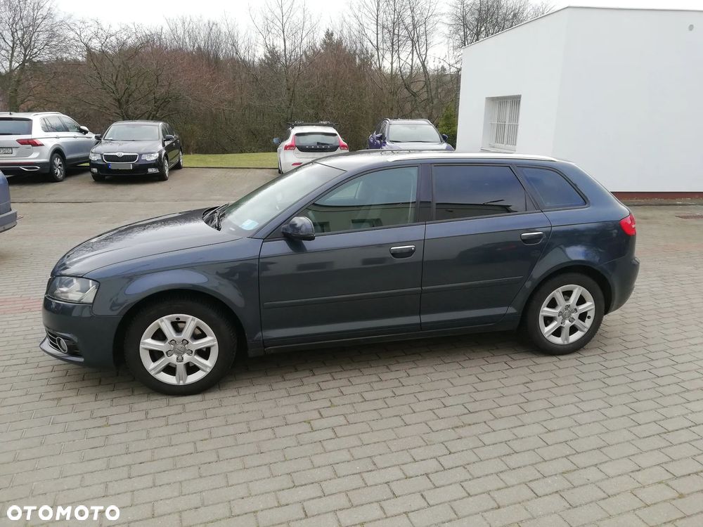 Audi A3 Sportback 1.8 TFSI Ambiente - 1