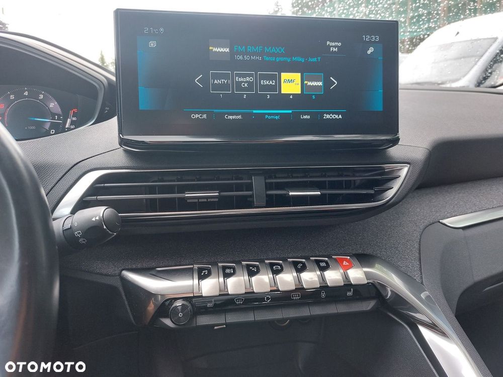 Peugeot 3008 1.2 PureTech Allure Pack S&S EAT8 - 24