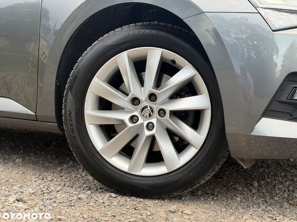Skoda Superb 1.5 TSI mHEV Selection DSG - 15