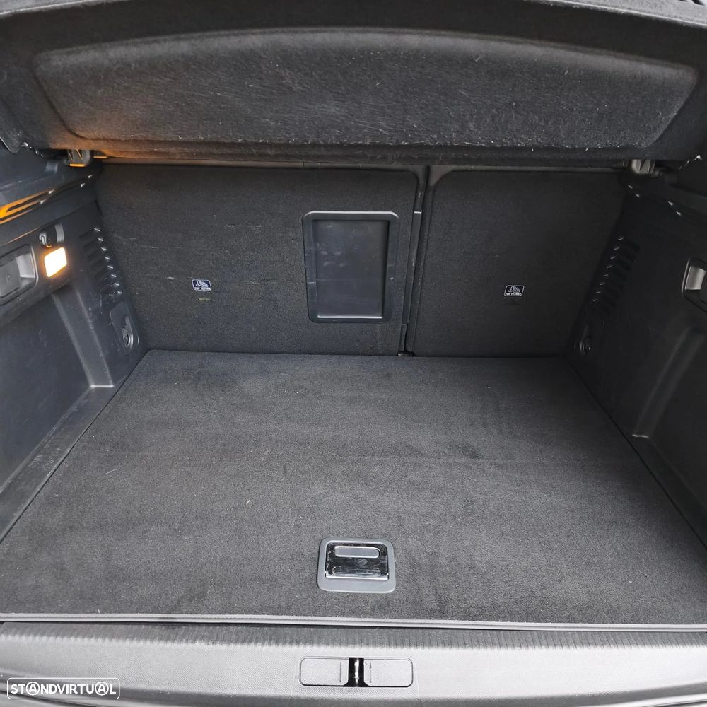 Peugeot 3008 1.6 Hybrid Allure Pack e-EAT8 - 25