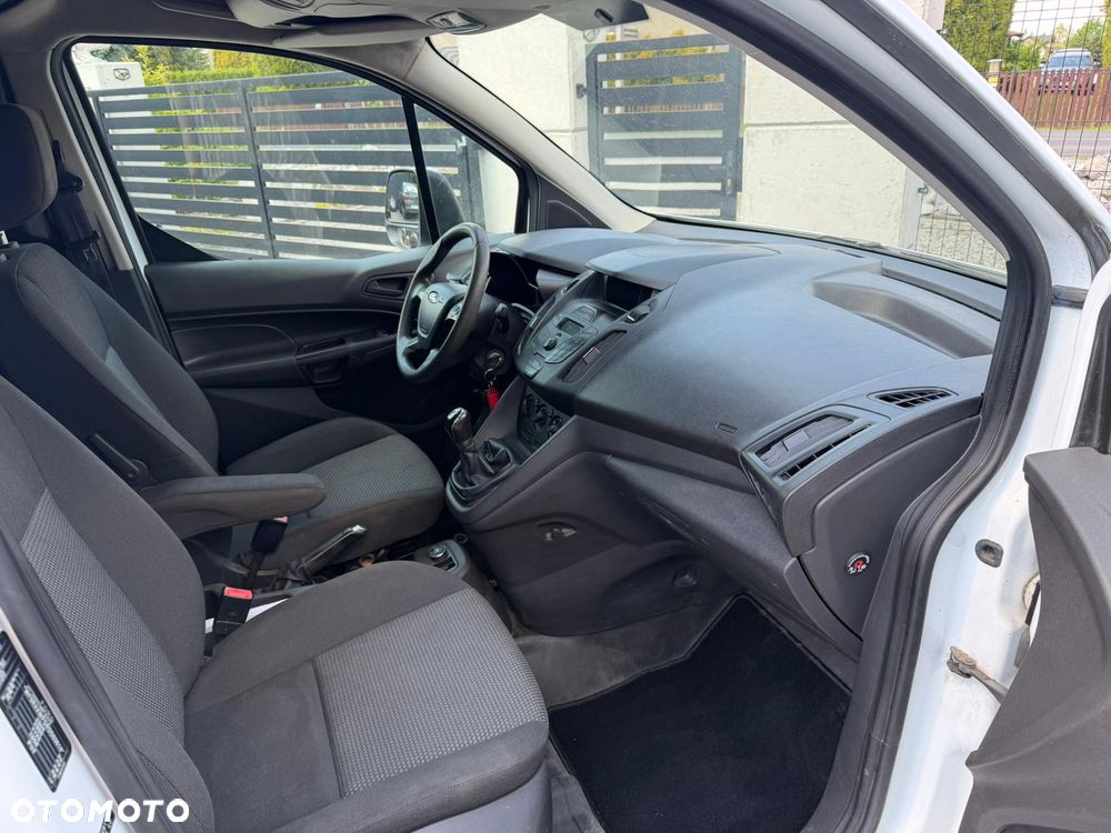 Ford Transit Connect - 17
