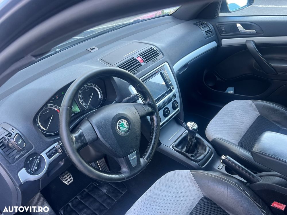 Skoda Octavia 2.0 RS TDI - 7