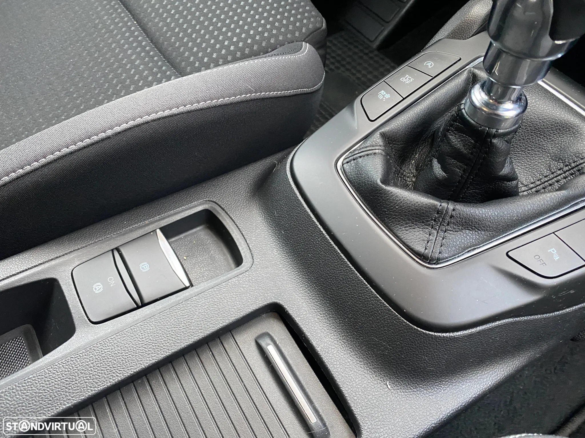 Ford Focus SW 1.5 EcoBlue S&S COOL&CONNECT DESIGN - 6