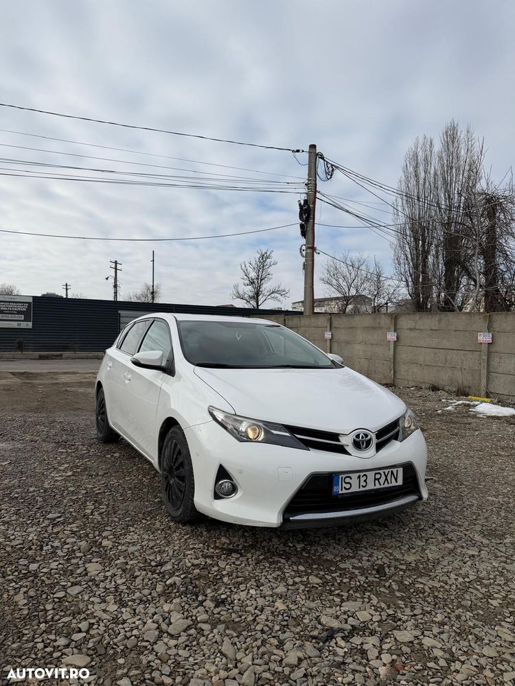 Toyota Auris - 5