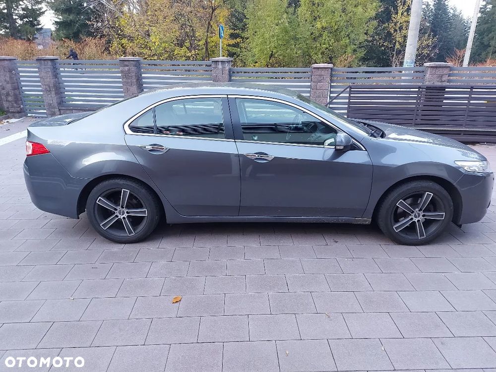 Honda Accord 2.0 Lifestyle - 12