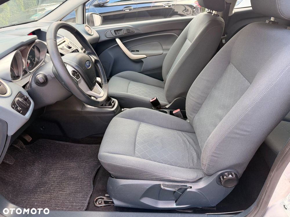 Ford Fiesta 1.4 Ghia - 18