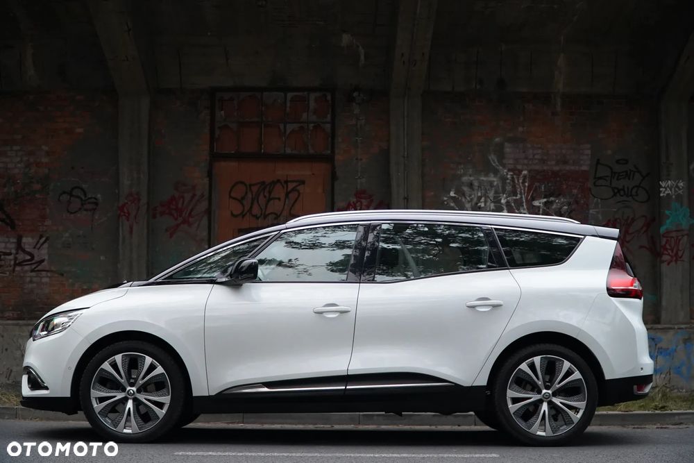 Renault Grand Scenic - 13