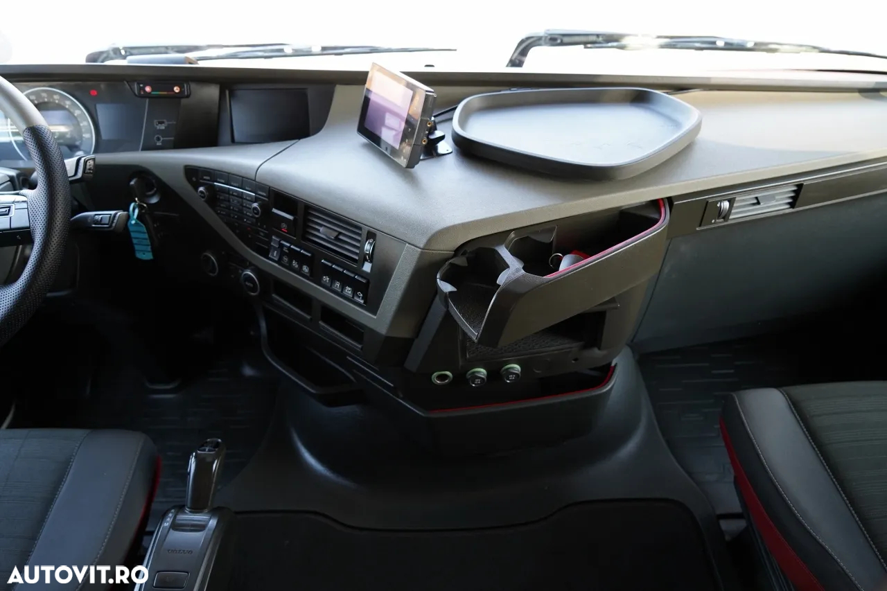 Volvo FH 500 / CABINĂ JOSĂ / SISTEM HIDRAULIC / CONTRACT DE SERVICE POST-SERVICE - 30