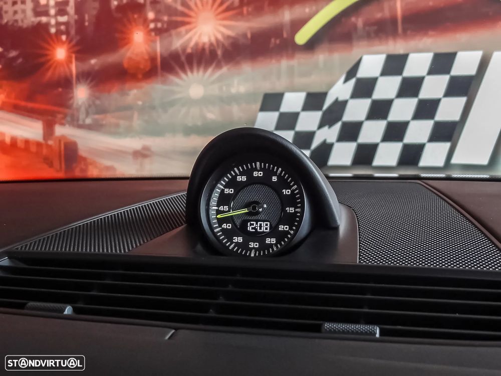 Porsche Panamera 4 E-Hybrid - 21
