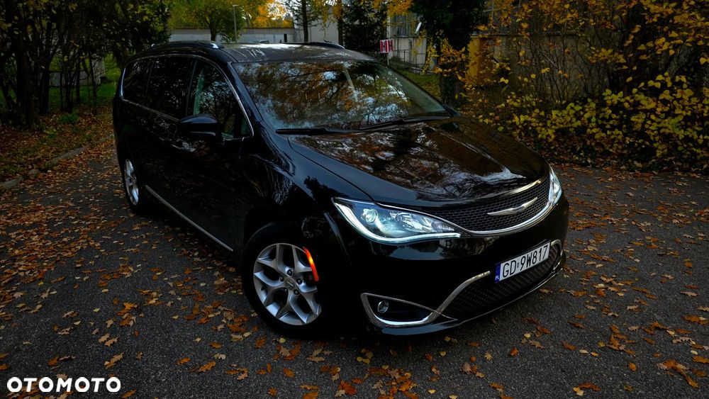 Chrysler Pacifica - 20