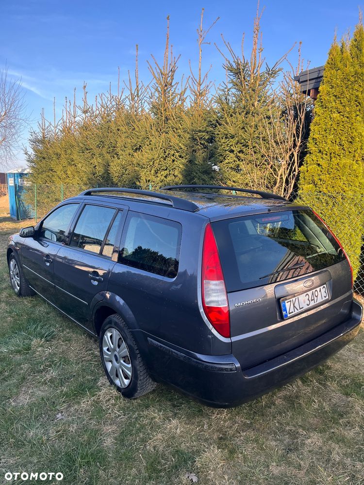 Ford Mondeo 2.0 Ghia - 5