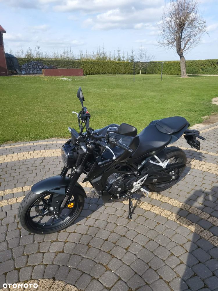 Honda CBF - 2