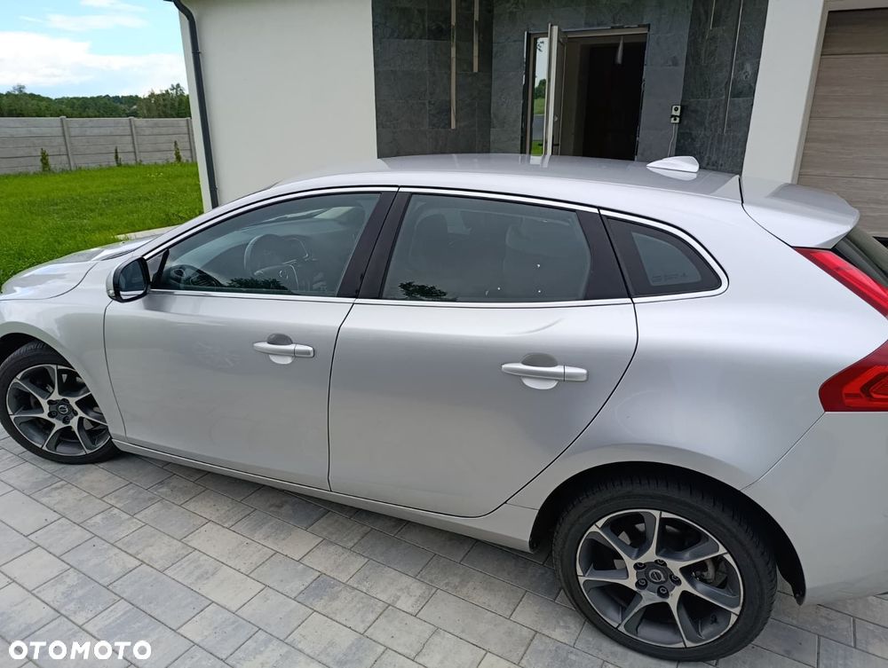 Volvo V40 T2 Drive-E Ocean Race - 7
