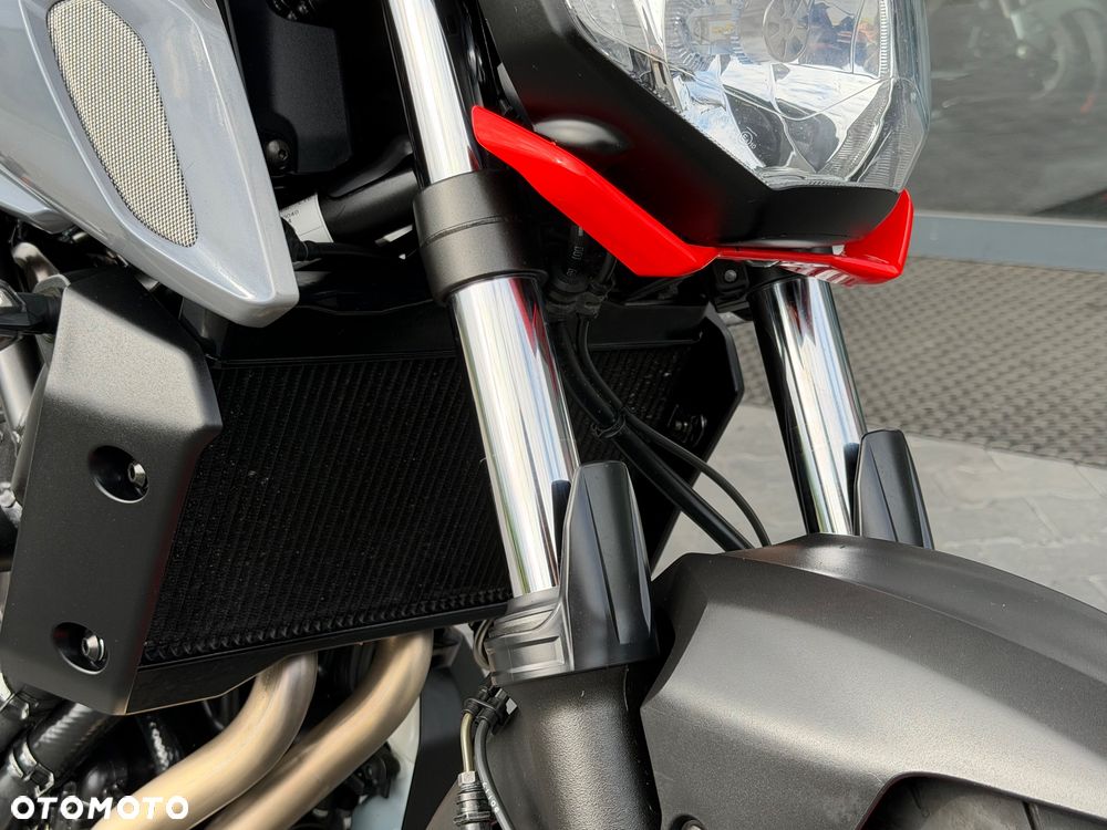 Yamaha MT - 21