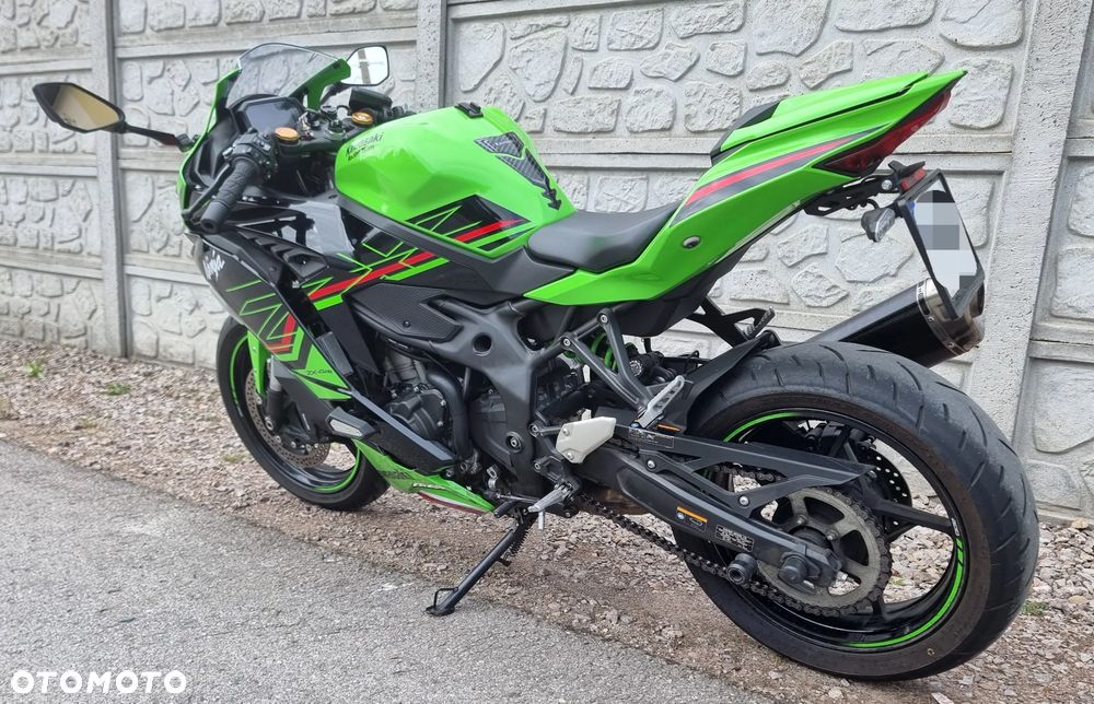 Kawasaki Ninja 400 - 9