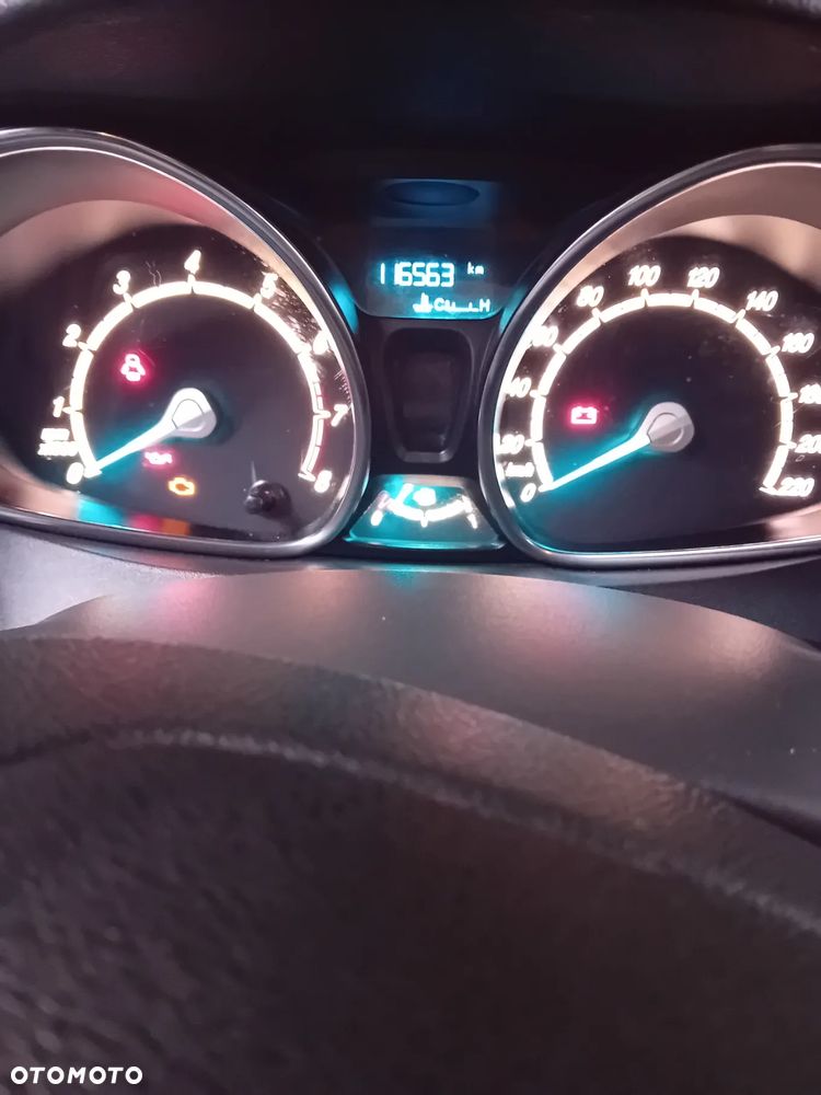 Ford Tourneo Courier 1.0 EcoBoost Titanium - 11