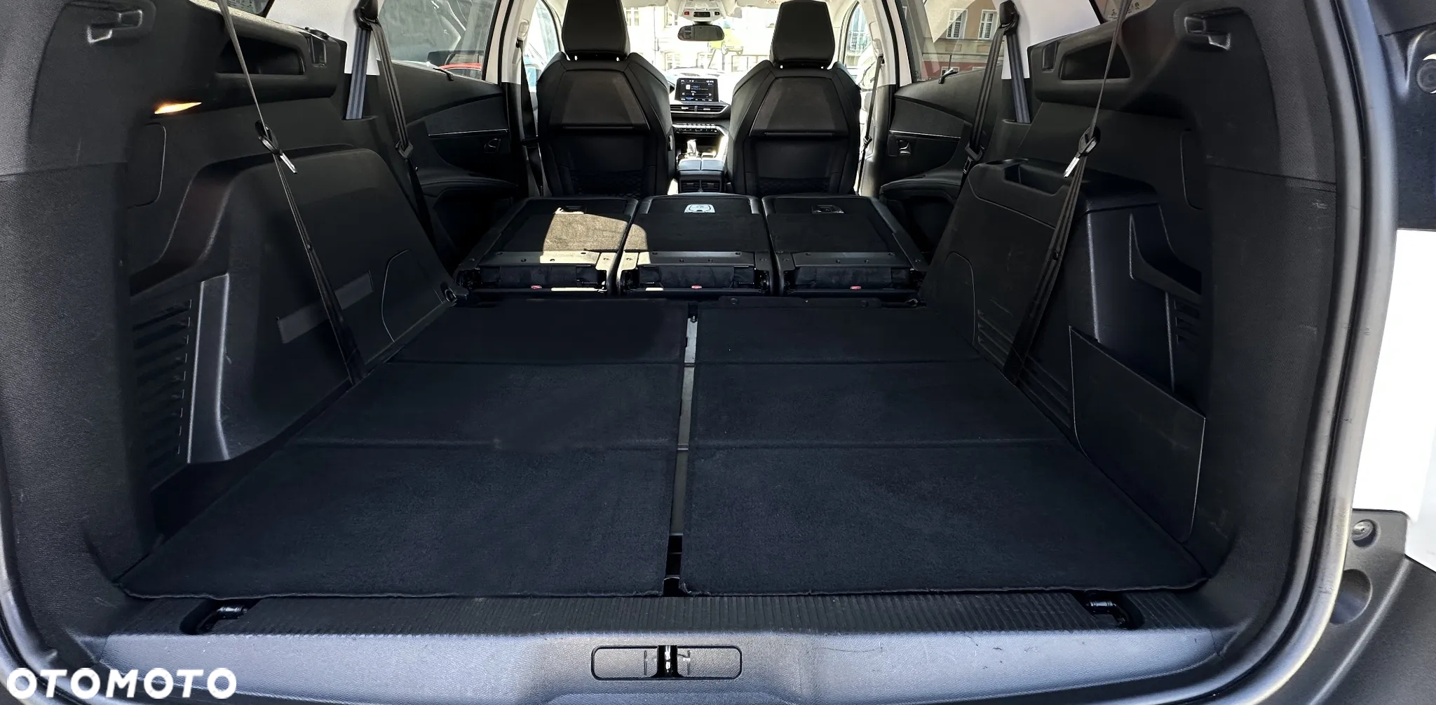 Peugeot 5008 - 10