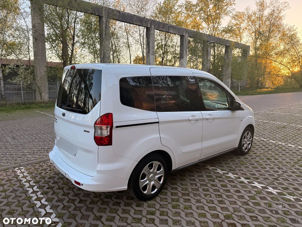 Ford Tourneo Courier 1.0 EcoBoost Trend - 3