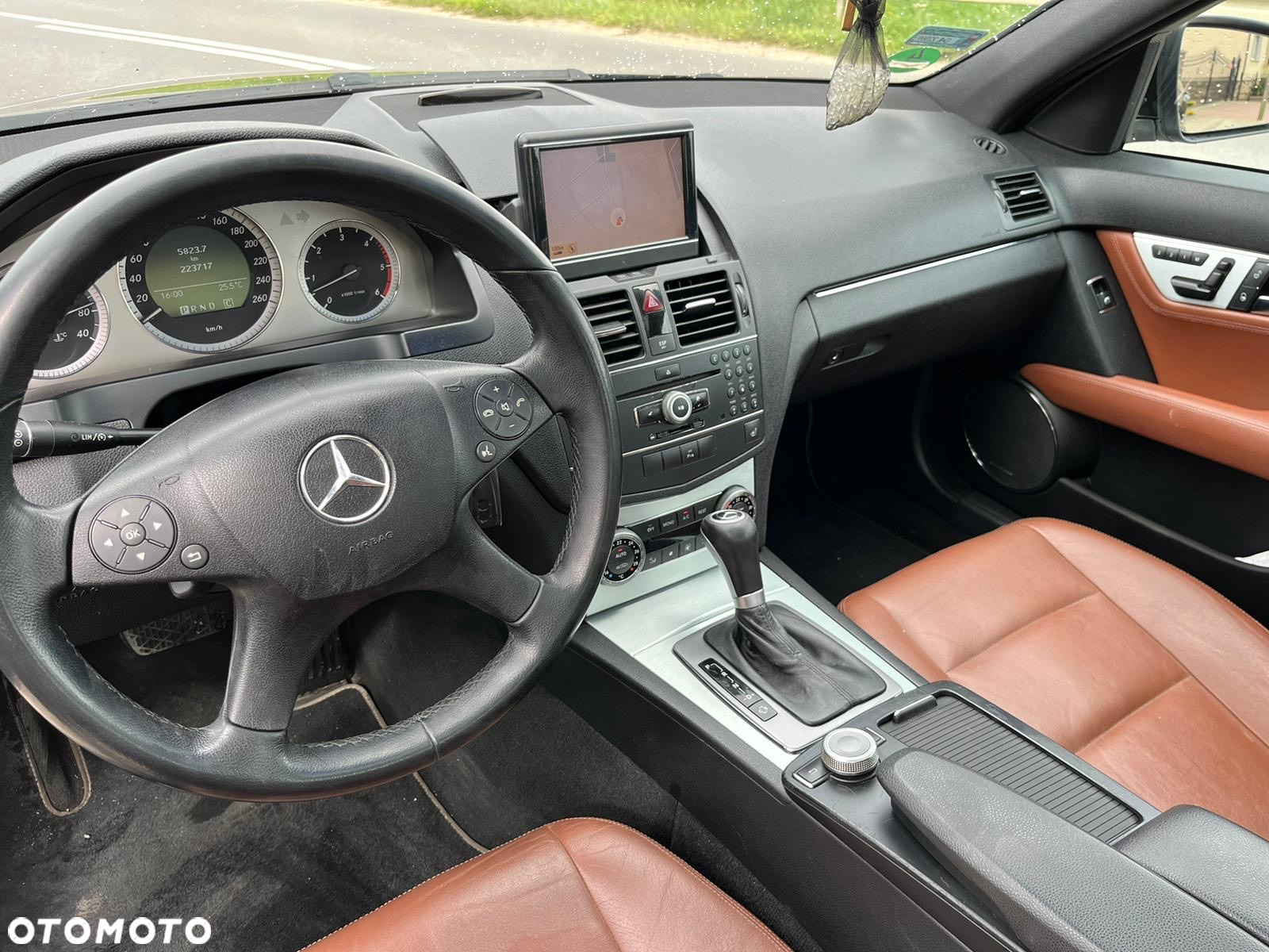 Mercedes-Benz Klasa C 320 T CDI 7G-TRONIC Avantgarde Sport Edition - 9