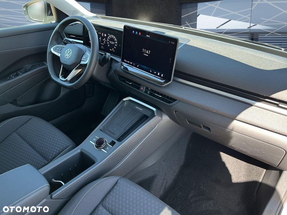 Volkswagen T-Roc - 13