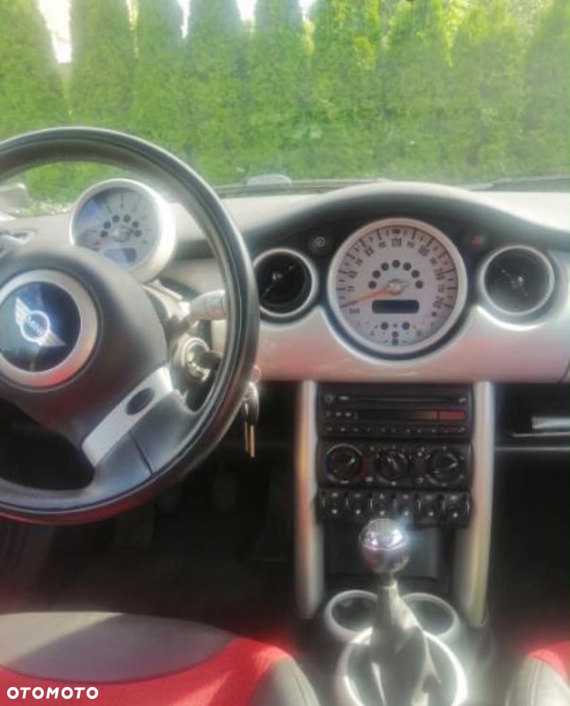 MINI Cooper Standard - 13