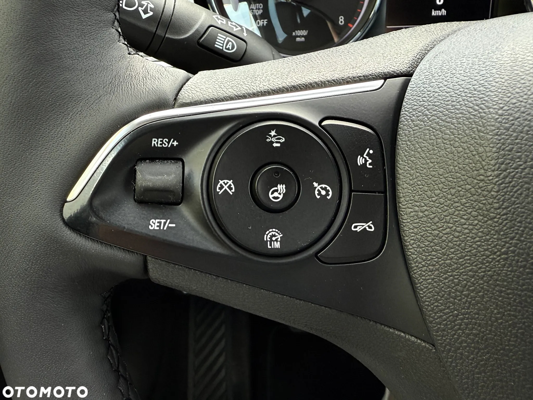 Opel Insignia 1.5 T Enjoy S&S - 27