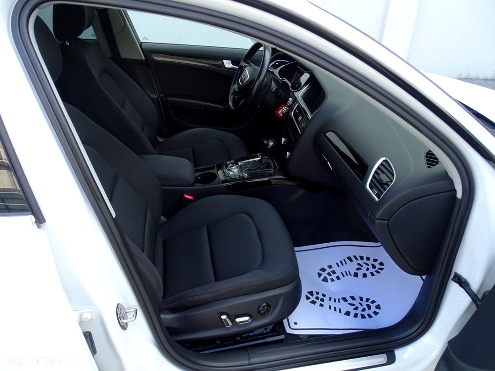 Audi A4 Avant 2.0 TDI DPF multitronic Ambiente - 13