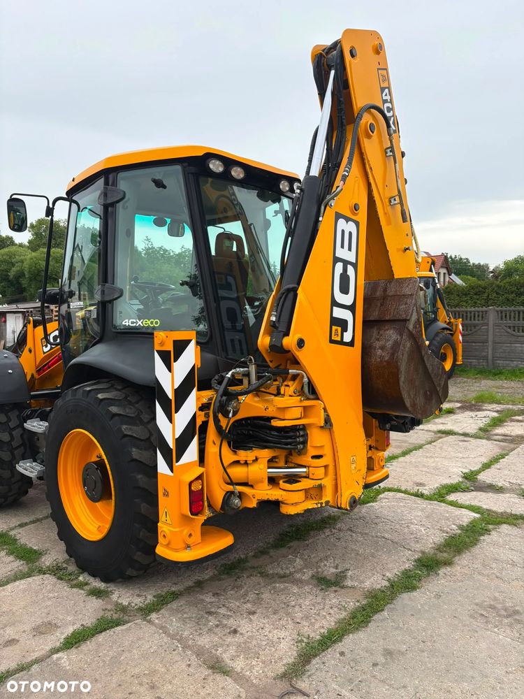 JCB 4CX - 24