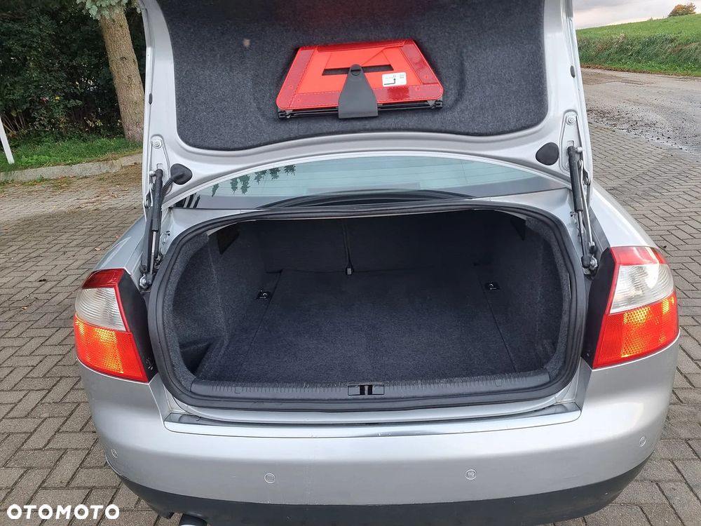 Audi A4 Limousine - 17