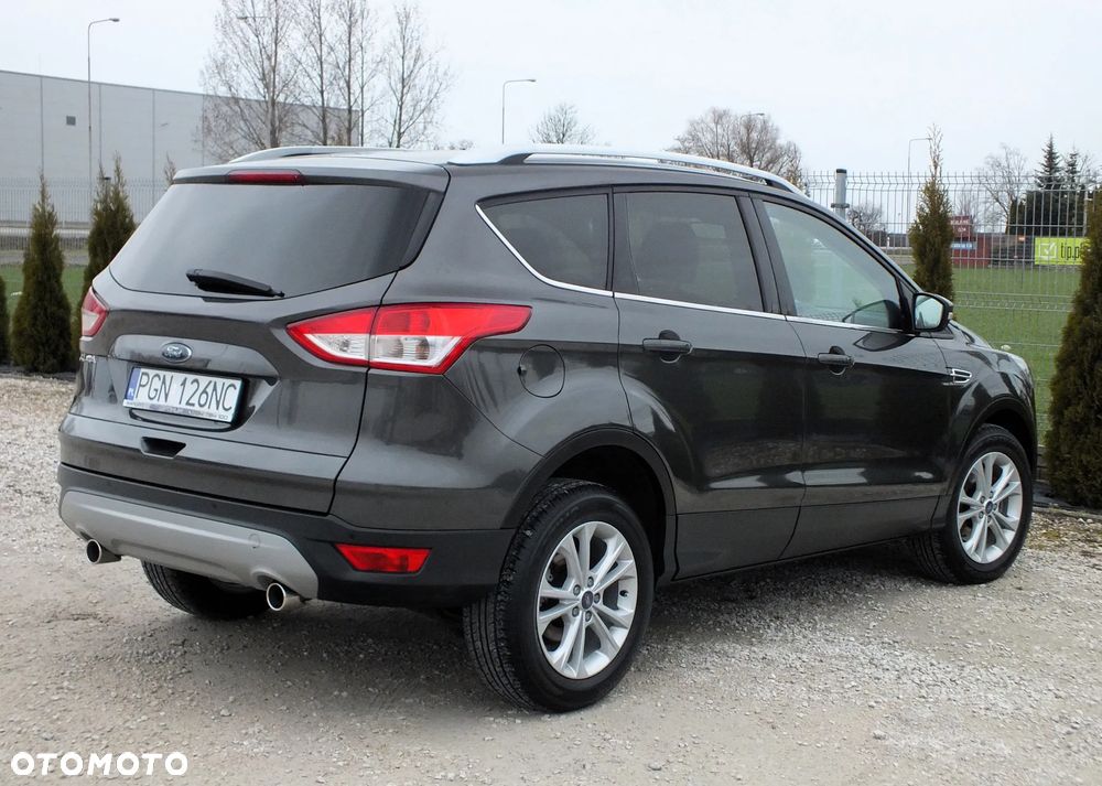 Ford Kuga 2.0 TDCi FWD Titanium - 4