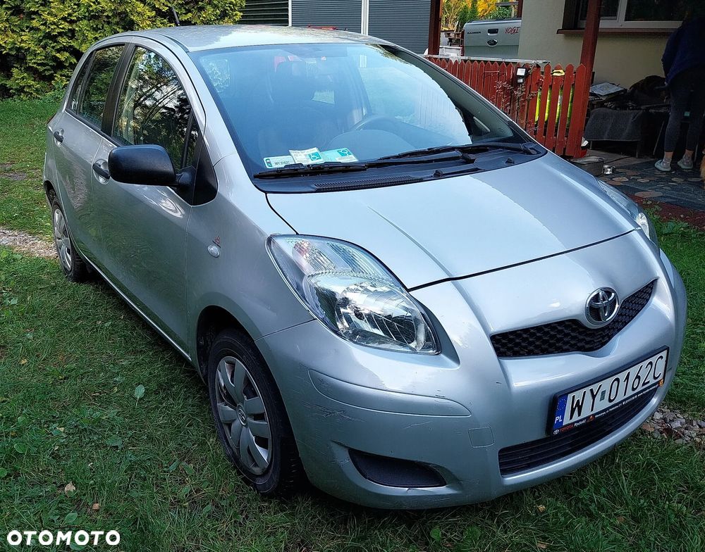 Toyota Yaris 2009 photo 3