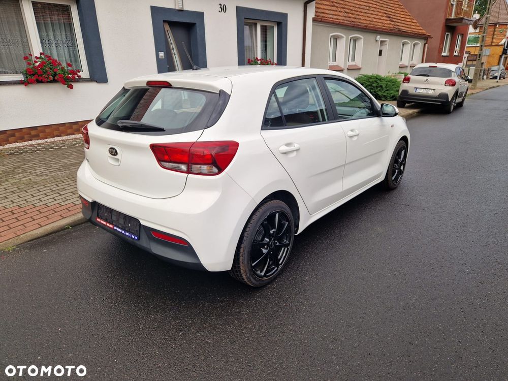 Kia Rio 1.2 Dream-Team Edition - 9