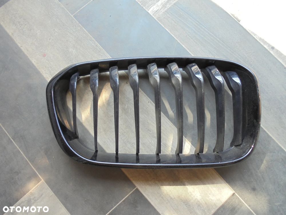 BMW 1 F20 F21 LCI GRILL NERKA ATRAPA PRAWA - 1
